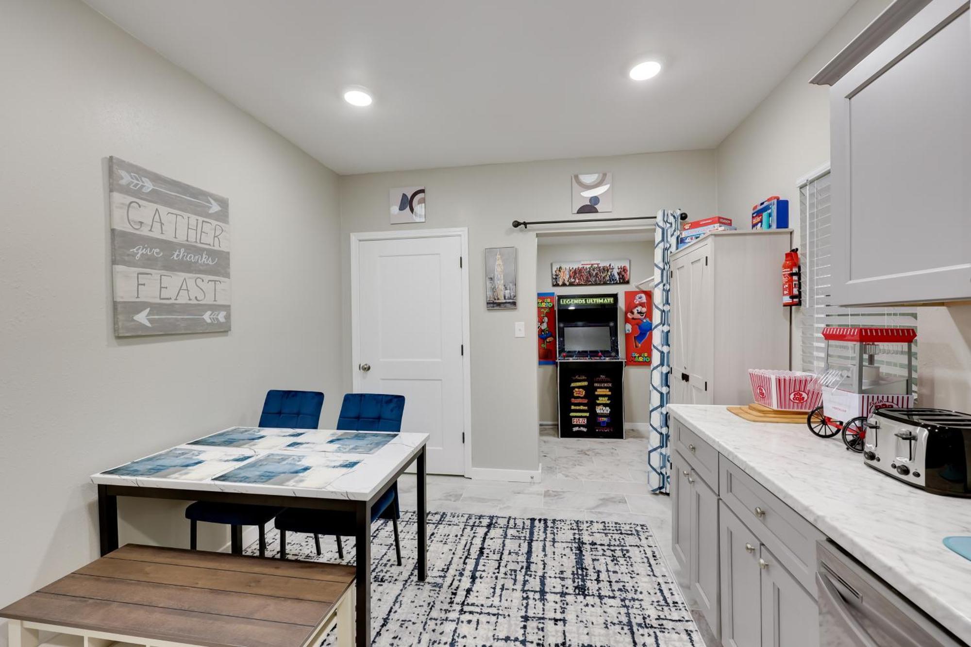 Hot Springs Home With Yard, Walk To Bathhouse Row! Exterior photo